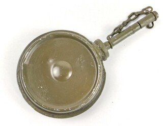 Ölkanne für die Werkzeugtasche MG34/42 der Wehrmacht, überlackiertes Stück