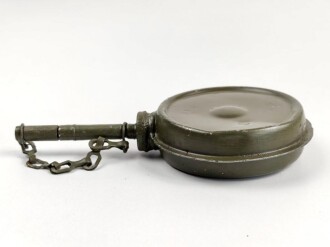 Ölkanne für die Werkzeugtasche MG34/42 der Wehrmacht, überlackiertes Stück