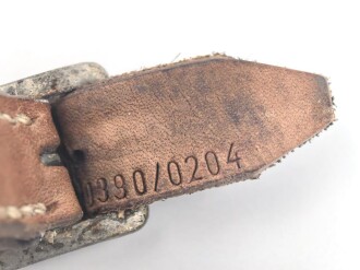 Stahlhelm Kinnriemen Wehrmacht, neuzeitliche Fertigung. Ungereinigt