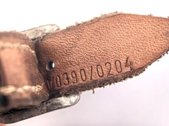 Stahlhelm Kinnriemen Wehrmacht, neuzeitliche Fertigung. Ungereinigt