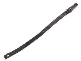 Stahlhelm Kinnriemen Wehrmacht, neuzeitliche Fertigung. Ungereinigt