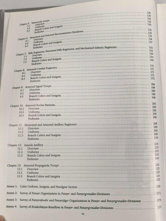 "Field Uniforms of German Army Panzer Forces in Worls War 2" 313 Seiten, DIN A4, gebraucht, englisch