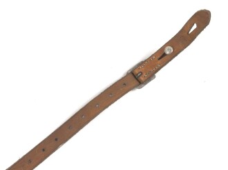 Stahlhelm Kinnriemen Wehrmacht, neuzeitliche Fertigung. Ungereinigt
