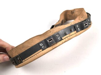 Innenfutter für einen Tropenhelm der Wehrmacht. Kopfgrösse 57, Lagerschaden