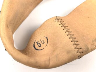 Innenfutter für einen Tropenhelm der Wehrmacht. Kopfgrösse 56, verzogenes Stück