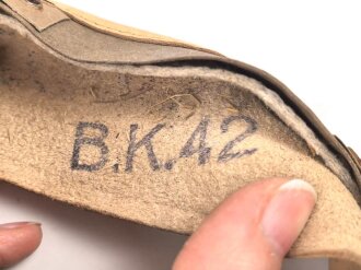 Innenfutter für einen Tropenhelm der Wehrmacht. Kopfgrösse 56, verzogenes Stück