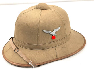 Afrikakorps, Tropenhelm für Angehörige der Luftwaffe. Guter Gesamtzustand, Kopfgrösse 56, Hersteller " SH 1942"