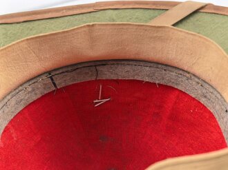 Afrikakorps, Tropenhelm für Angehörige der Luftwaffe. Guter Gesamtzustand, Kopfgrösse 56, Hersteller " SH 1942"