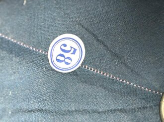 Afrikakorps, Tropenhelm für Angehörige der Luftwaffe. Ursprünglich französischer Helm von 1939, als Beutestück in die Wehrmacht übernommen. Guter Gesamtzustand, die Effekten original ? Kopfgrösse 58