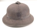Afrikakorps, Tropenhelm für Angehörige des Heeres. Ursprünglich französischer Helm , als Beutestück in die Wehrmacht übernommen. Guter Gesamtzustand, Kopfgrösse gemessen 58