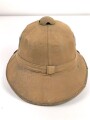 Afrikakorps, Tropenhelm für Angehörige des Heeres. Getragenes Stück, Kopfgrösse 56, Hersteller " Clemes Wagner"
