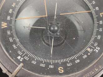 Großbritannien, Royal Air Force, Luftwaffe Kompass Type P 10. Guter Zustand, im originalen Transportkasten. Höchstwahrscheinlich aus der Zeit des 2. Weltkrieg. Ungereinigtes Stück