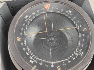 Großbritannien, Royal Air Force, Luftwaffe Kompass Type P 10. Guter Zustand, im originalen Transportkasten. Höchstwahrscheinlich aus der Zeit des 2. Weltkrieg. Ungereinigtes Stück