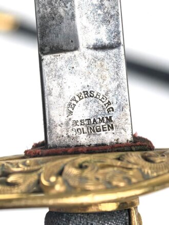 Österreich Ungarn k.u.k. Säbel für Staatsbeamte Modell 1889. Griffwickung fehlt, Klinge von Weyersberg Solingen leicht fleckig.
