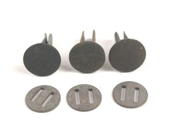 Satz Nieten für Stahlhelm der Wehrmacht. Originallack, ungebraucht, aus altem Lagerbestand