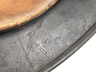 Stahlhelm für Angehörige der Luftwaffe. Modell 1940. In allen Teilen original zusammengehöriges Stück, nicht gereinigt. Q64