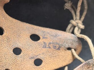 Stahlhelm für Angehörige der Luftwaffe. Modell 1940. In allen Teilen original zusammengehöriges Stück, nicht gereinigt. Q64