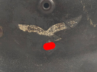 Stahlhelm für Angehörige der Luftwaffe. Modell 1940. In allen Teilen original zusammengehöriges Stück, nicht gereinigt. Q64