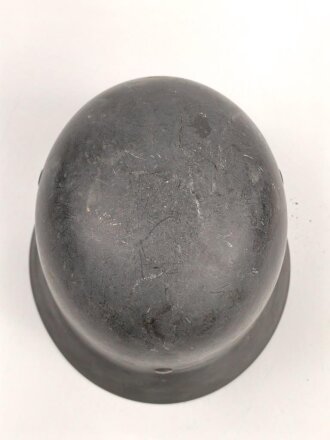 Stahlhelm für Angehörige der Luftwaffe. Modell 1940. In allen Teilen original zusammengehöriges Stück, nicht gereinigt. Q64
