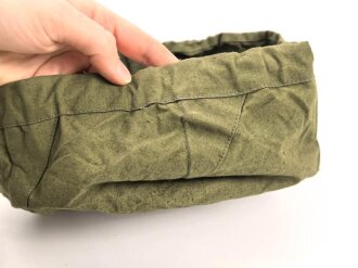 Faltbarer Wasserbehälter für Angehörige des Afrikakorps. Guter Zustand