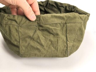 Faltbarer Wasserbehälter für Angehörige des Afrikakorps. Guter Zustand