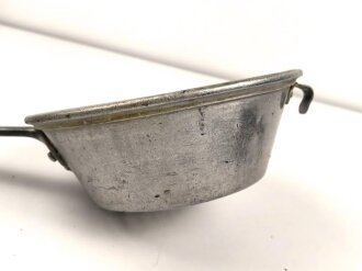 Luftwaffe, großes Sieb, vermutlich für eine Feldküche. Durchmesser 26cm, ungereinigt