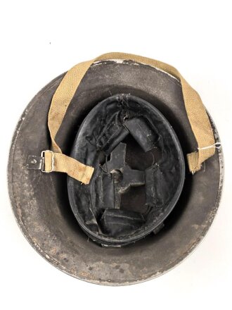 Großbritannien, Stahlhelm / Tellerhelm 2. Weltkrieg. Originallack, das Innenfutter datiert 1942