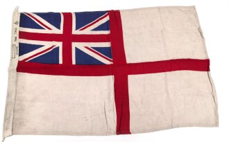 Großbritannien, Royal Navy white Ensign flag, size 18 x 34, dated 1943. Used, good condition