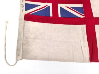 Großbritannien, Royal Navy white Ensign flag, size 18 x 34, dated 1943. Used, good condition