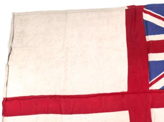 Großbritannien, Royal Navy white Ensign flag, size 18 x 34, dated 1943. Used, good condition