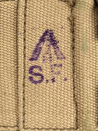 British 1943 dated pattern 1937  basic ammo pouch, unused, pair