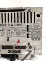 Arbeitsfront Empfänger DAF 1011 von Telefunken, das aufgelegte Emblem ist möglicherweise neuzeitlich ergänzt worden, guter Gesamtzustand, Funktion nicht geprüft, selten