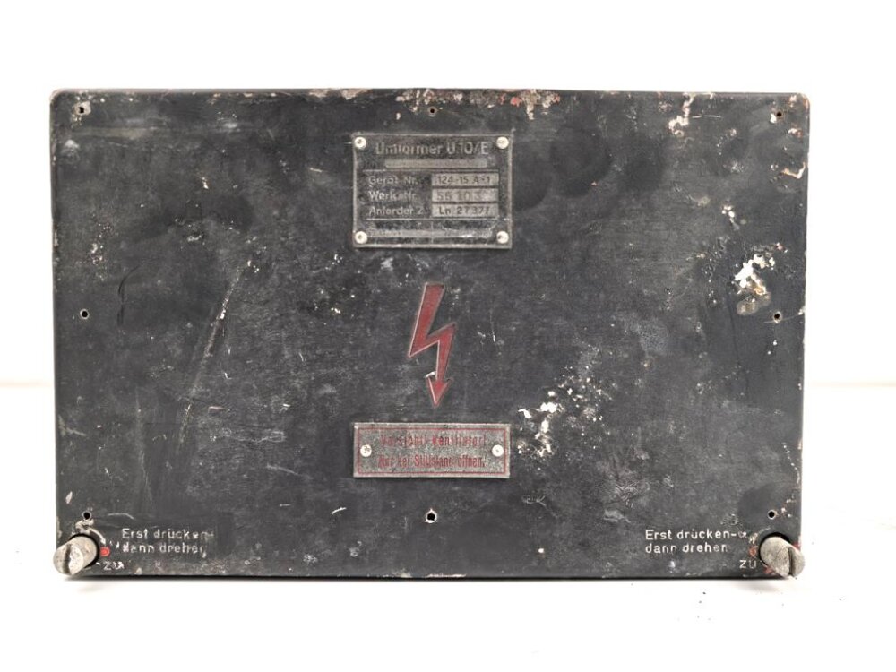 Luftwaffe, Umformer U.10/E, Ln 27377 für Fu.G 10. Originallack, Funkt