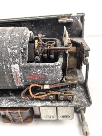 Luftwaffe, Umformer U.10/E, Ln 27377 für Fu.G 10. Originallack, Funktion nicht geprüft