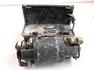 Luftwaffe, Umformer U.10/E, Ln 27377 für Fu.G 10. Originallack, Funktion nicht geprüft