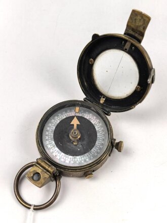 British 1918 dated compass. Used, good condition, works