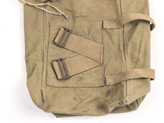 British Manpack Signal Carrier No. 3, dated 1944, very good condition