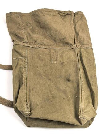 British Manpack Signal Carrier No. 3, dated 1944, very good condition