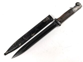 Seitengewehr Modell 84/98 für k98 der Wehrmacht. Nummerngleiches Stück von 42 fnj, Scheide überlackiert