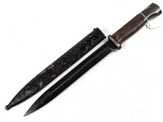 Seitengewehr Modell 84/98 für k98 der Wehrmacht. Nummerngleiches Stück von 42 fnj, Scheide überlackiert