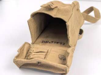 Canada,  Pattern 1937 basic ammo pouch with waist strap. Dated 1942, unused