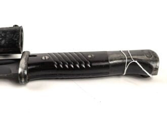 Seitengewehr M84/98 für K98 der Wehrmach, getragenes Stück, die Scheide überlackiert