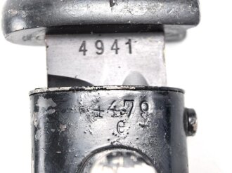 Seitengewehr M84/98 für K98 der Wehrmach, getragenes Stück, die Scheide überlackiert