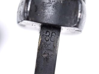 Seitengewehr M84/98 für K98 der Wehrmach, getragenes Stück, die Scheide überlackiert