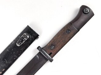 Seitengewehr M84/98 für K98 der Wehrmach, getragenes Stück, die Scheide überlackiert