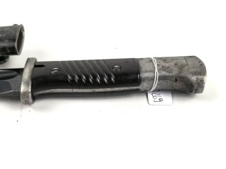 Seitengewehr M84/98 für K98 der Wehrmach, getragenes Stück, die Scheide überlackiert