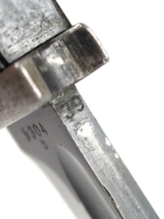 Seitengewehr M84/98 für K98 der Wehrmach, getragenes Stück, die Scheide überlackiert