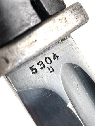 Seitengewehr M84/98 für K98 der Wehrmach, getragenes Stück, die Scheide überlackiert