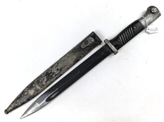 Seitengewehr M84/98 für K98 der Wehrmach, getragenes Stück, die Scheide überlackiert