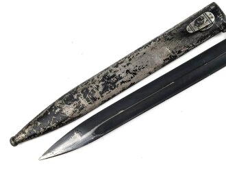 Seitengewehr M84/98 für K98 der Wehrmach, getragenes Stück, die Scheide überlackiert